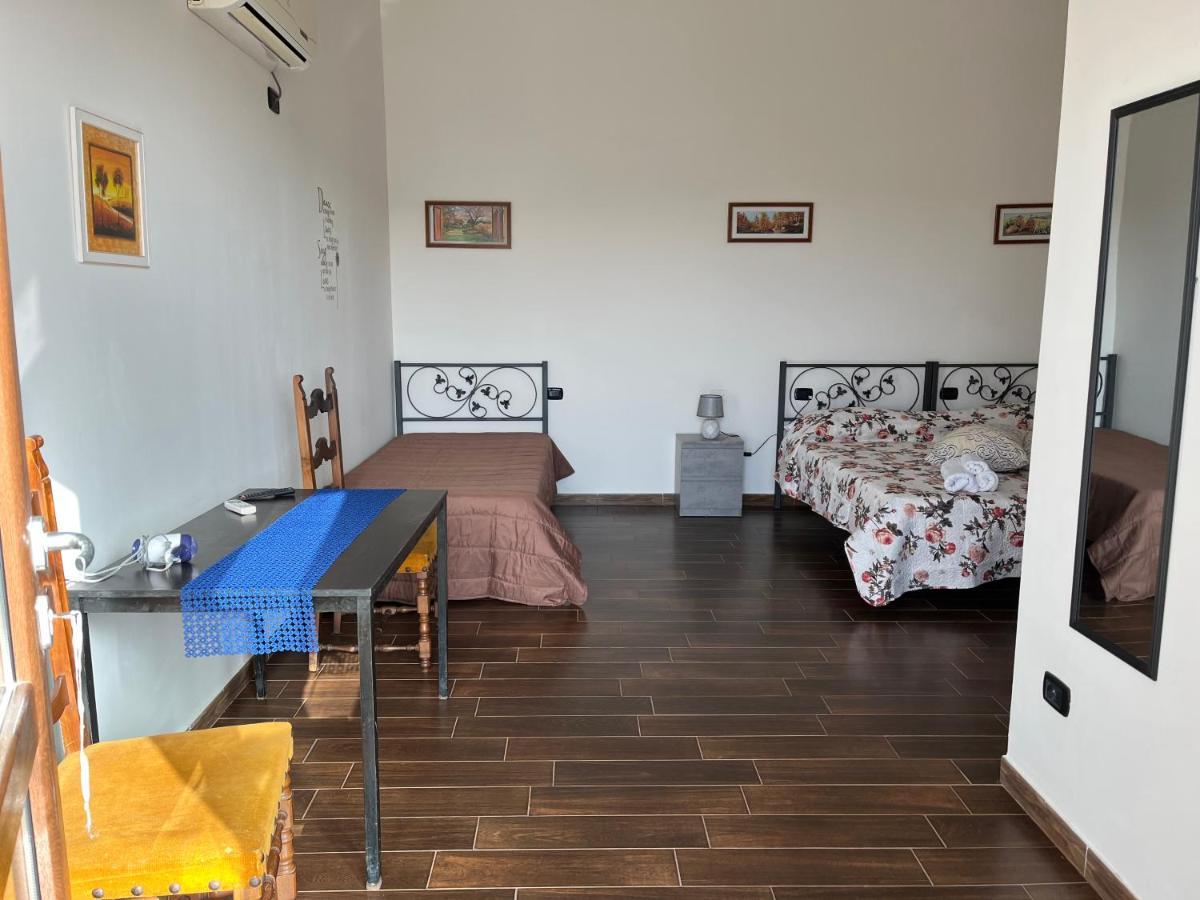B&B Piandelidei Sassari Bagian luar foto